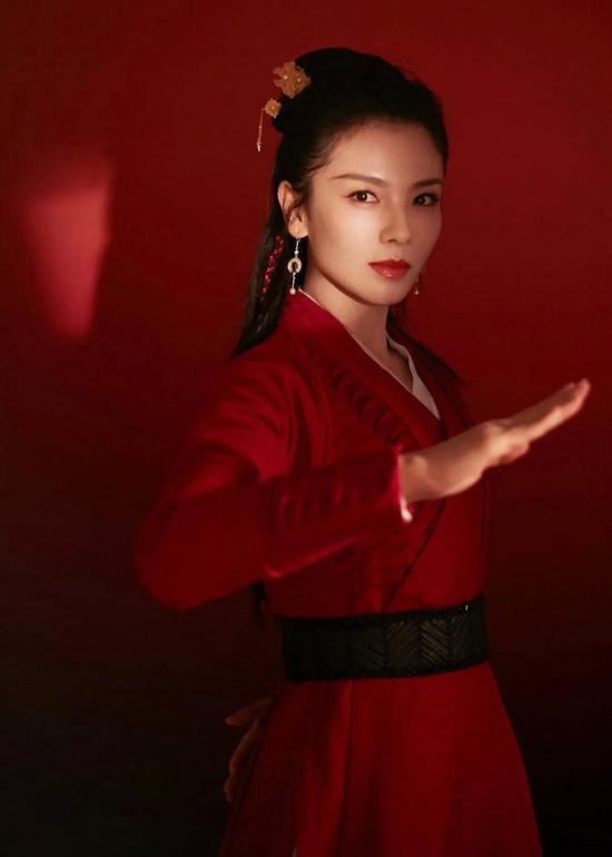 明星直播 看起来还“美”吗？