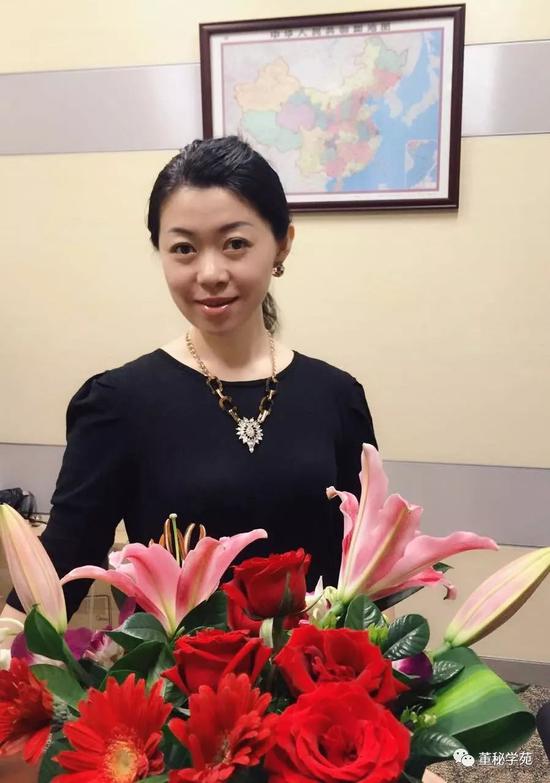 东凌国际美女董秘离职谁为无休止的股东内斗划句号