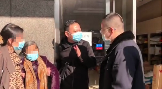 海天教育培训机构欠债800余万 老总房产被拍卖却赖着不走