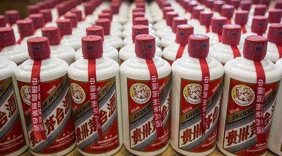 “警察抓法官放” 香港为何频频出现如此怪像?