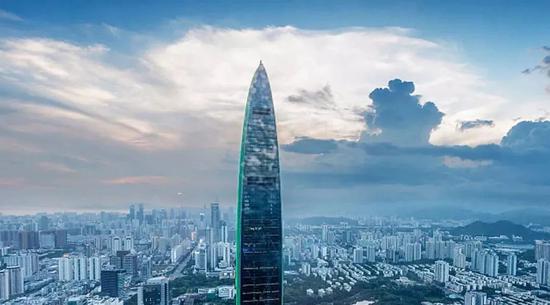 解构“深圳万人抢房”：“限房价”与“假作为”