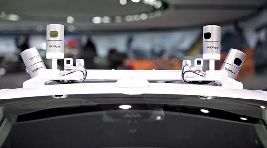 马斯克弃用、李斌小鹏追捧 激光雷达如何收割资本市场？