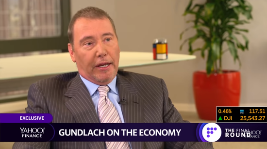 （Jeffrey Gundlach受访照片，图片来源：雅虎财经）