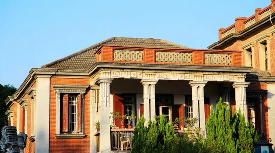 福建有钱人住的不是别墅 请尊称它一声城堡