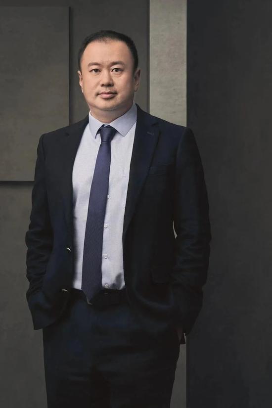 英科医疗刘方毅：疫情黑天鹅成就的手套商