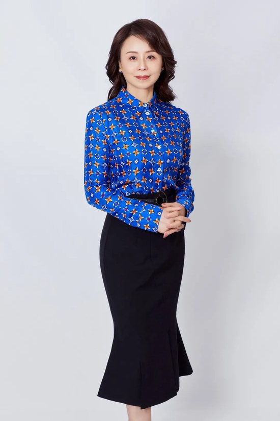 31位保险女董事长总经理风采个个都是一等一高手