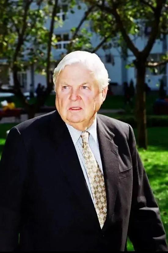 欧元之父蒙代尔去世曾预言人民币有望成为世界三大货币之一