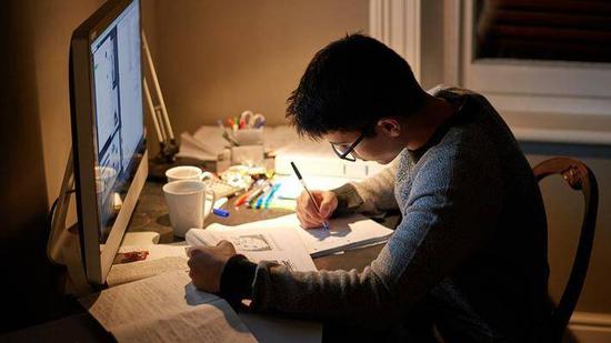 知网们的“垄断”生意经:涨价幅度使高校头疼不已