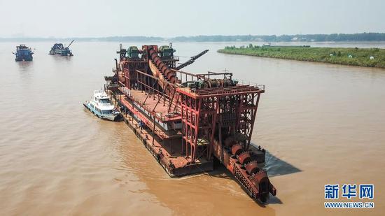 长安剑：铲除“黑金帝国” 全国528个涉黑组织资产过亿