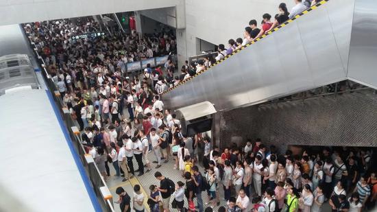 每年10万人放弃北漂 年轻人为什么选择下沉二三线城市？