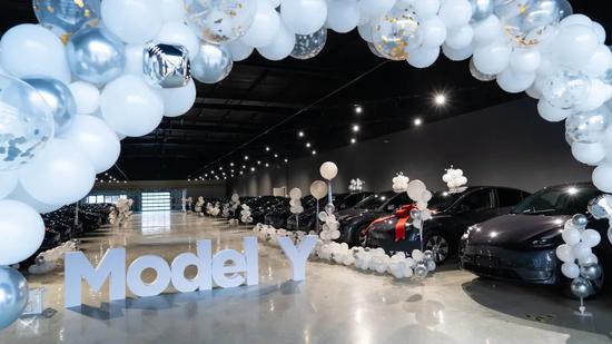 为Model Y疯狂的36天：2万元一个优先提车权 你是哪一波韭菜？