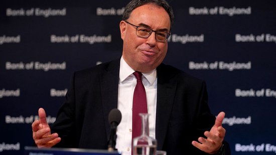 2024 年 5 月 9 日，英国央行行长安德鲁・贝利在伦敦的英国央行出席货币政策报告新闻发布会。