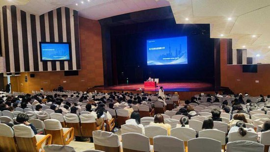 图3：2025年5月3日，光大证券走进上海海事大学开设社会大思政课