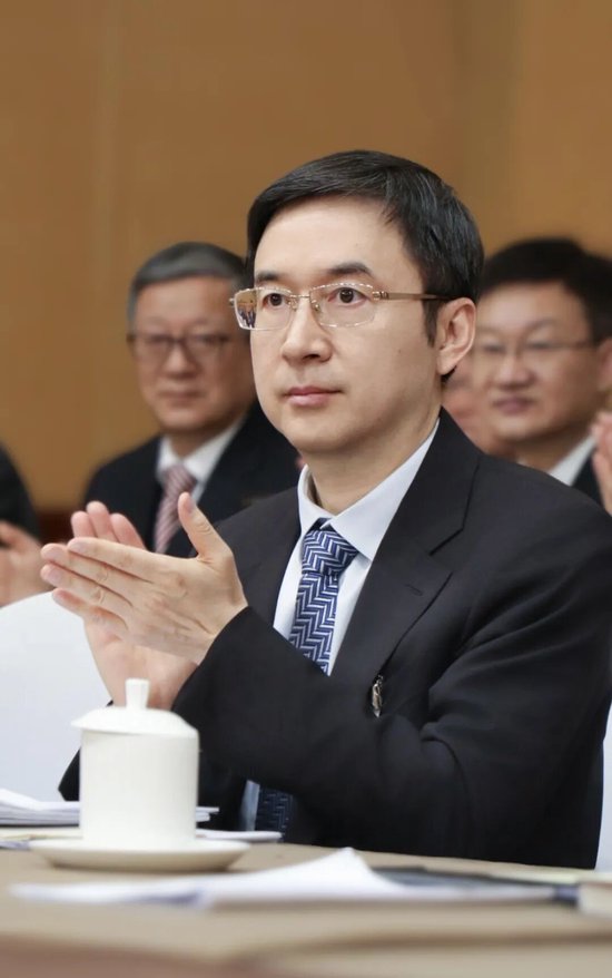 　（中国东说念主民银行上海总部党委副秘书、主任金鹏辉。受访者供图。）