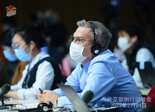 2022年2月24日外交部发言人华春莹主持例行记者会