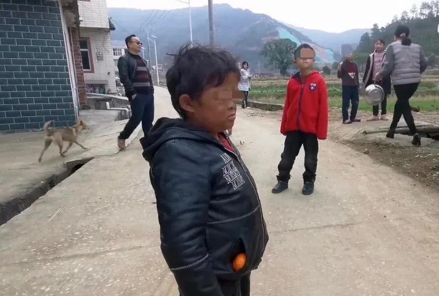 做了四年“小马云”后 范小勤回家了