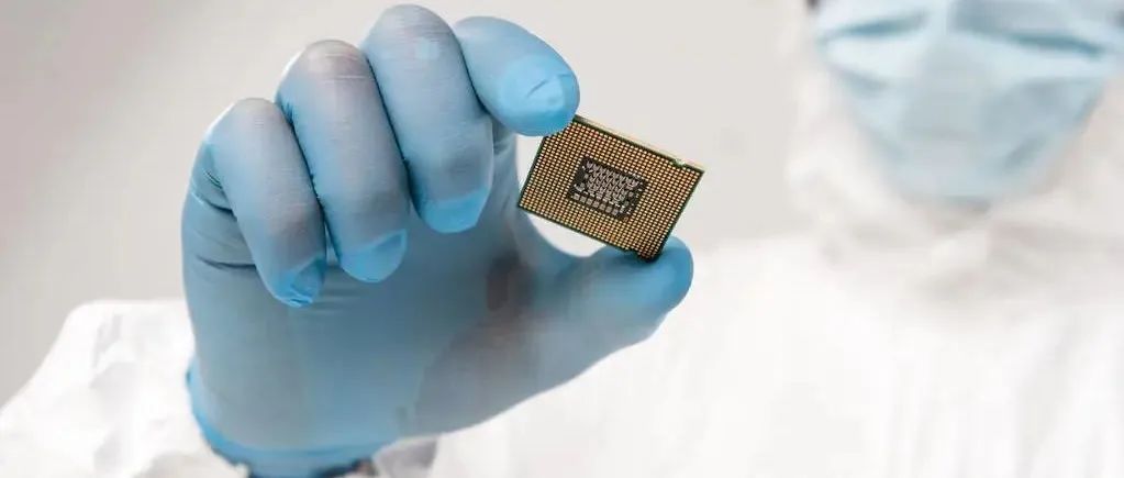 A股半导体再走独立行情，美芯片三巨头却蒸发千亿！芯片法案出台后影响几何？