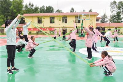 安踏集团：冬日里的温暖