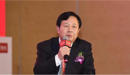 谢一群到龄卸任人保副总裁等相关职务产寿险陷入多事之秋