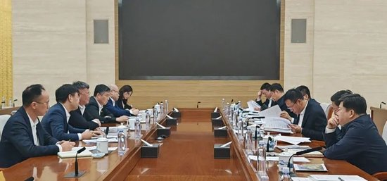 哈尔滨市长张起翔会见绿地张玉良董事长:加快重点项目建设,助推冰雪