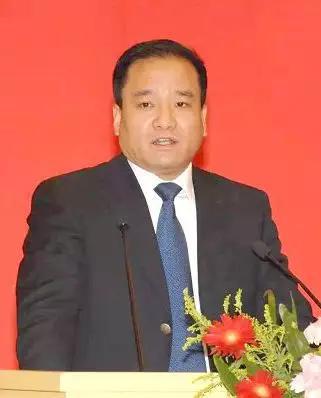 国寿集团副总裁  盛和泰