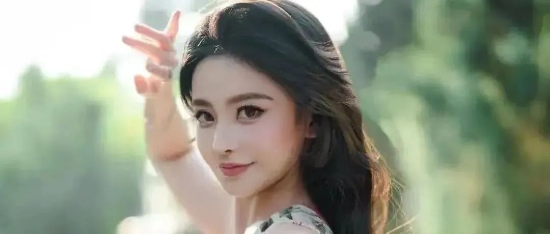 安信证券分析师秦泽文将代表中国参加世界小姐全球总决赛