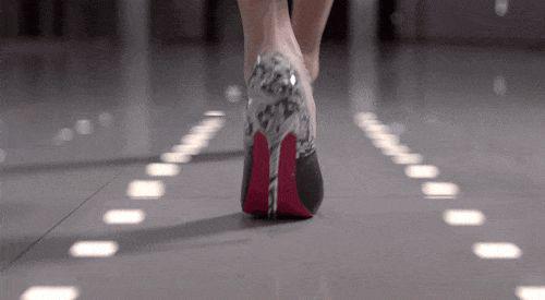 去掉“女”字旁却又不必丢掉“她” 潘婷妇女节广告翻车了