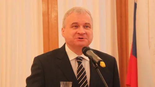 俄驻华大使：还没去过台湾省 愿意坐高铁去看一看