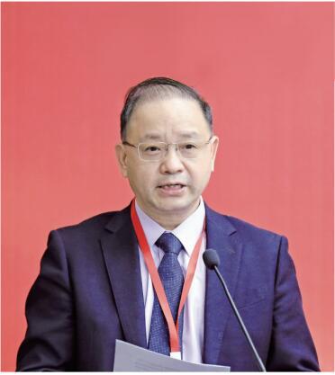 中国人保肖建友：让脱贫更“保险”