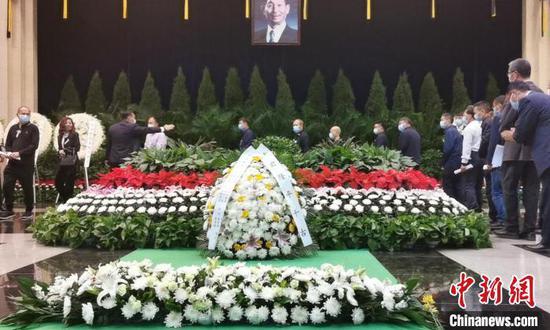 袁隆平遗体送别仪式举行袁隆平家属以书面形式致答谢辞 手机新浪网 袁隆平遗体送别仪式举行袁隆平家属以书面形式致答谢辞 手机新浪网