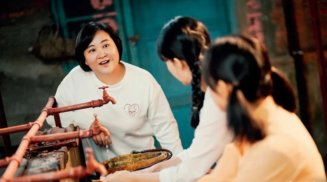 春节档电影创多项纪录：神似春晚的春节档与“李焕英”的逆袭