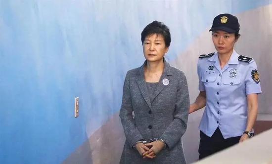 三星掌门人行贿获刑30个月韩国财阀体制 近黄昏 新浪财经 新浪网