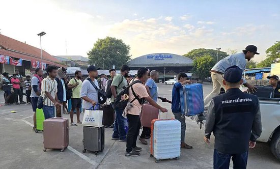 KK园区被炸后爆发“二次招聘潮”：月薪1400美元多数自愿“入职”，部分“熟练工”身价高达7万美元