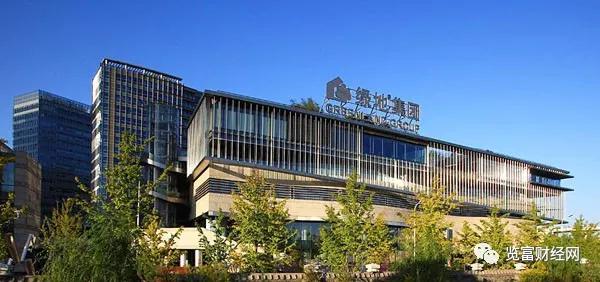 绿地控股：被昔日竞争对手远远甩开 “双降”后路在何方？