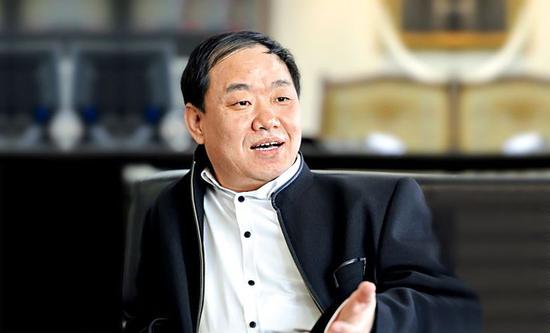 河北首富王玉锁从扛煤气罐的小城青年到中国能源大亨