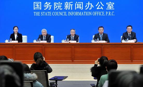 税务总局纳税服务司负责人:贯彻落实《意见》 优化12366热线