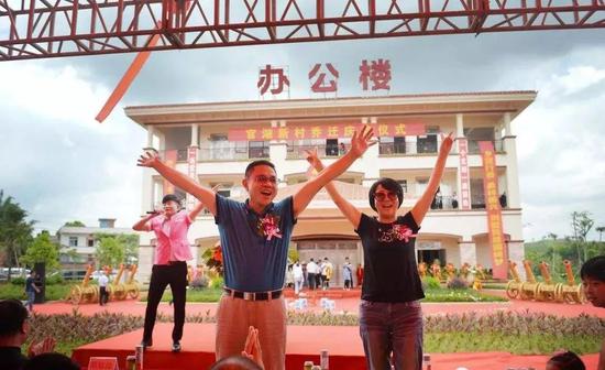 左二天地壹号董事长陈生:名下有果醋饮料和猪肉食品等产业。曾因“斥资2亿回乡建别墅送村民却送不出去”登上微博热搜