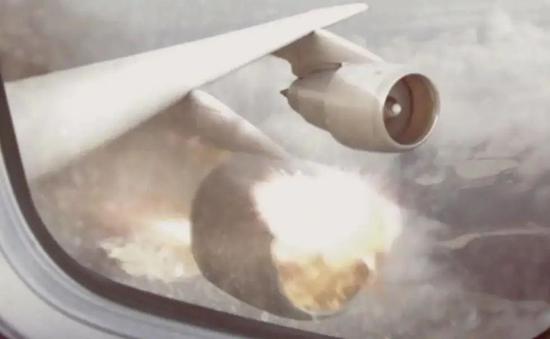 波音747在引擎测试中出现故障