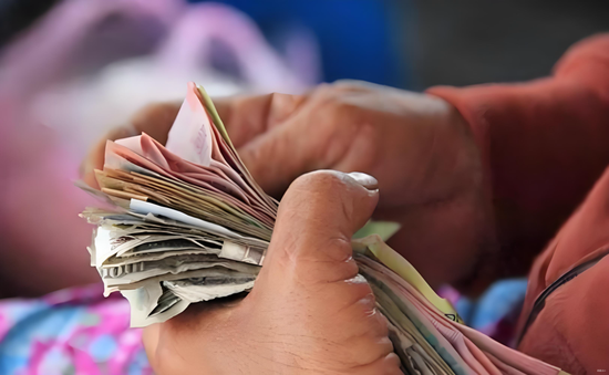 两家大行理财子或迎新总裁！交行金融机构部总徐铁履新交银理财 