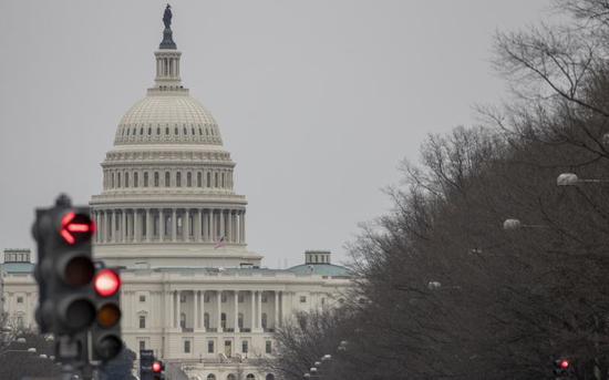 美国政府关门时长破纪录 每周经济损失达12亿