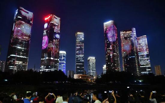 这6个“新一线”城市，谁能先冲进2万亿俱乐部？