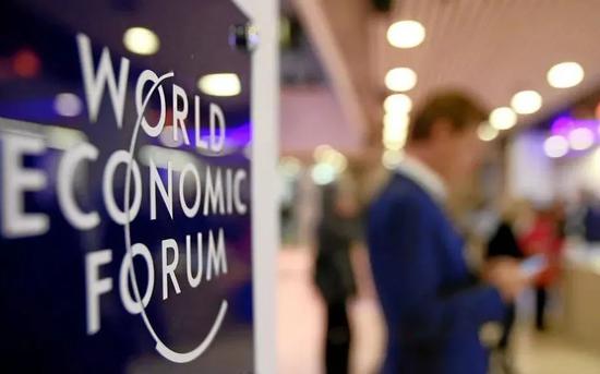 达沃斯论坛将移师新加坡 背后是欧洲严峻的疫情形势