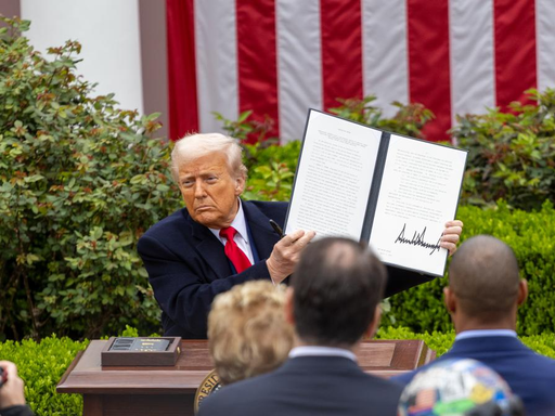 dy24小时点赞自助业务平台，真的能让点赞如虎添翼吗？