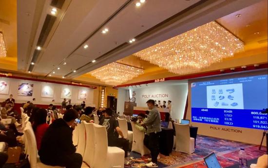 科比战靴拍卖：共376双鞋拍了718万 一套9双鞋成交价达92万