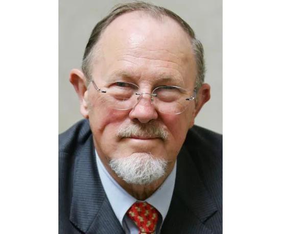 这个指标由诺贝尔经济学奖获得者威廉99夏普于1966年最早提出,不过