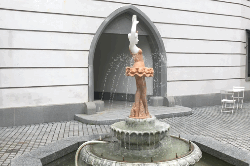 维罗纳区——罗密欧与朱丽叶邂逅的城市，领略一下意大利中世纪的古城。