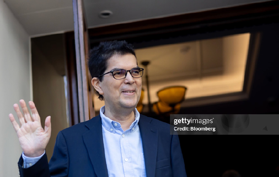 香港数代金融人集体悼念 资本市场传奇人物David Webb病故 Webb-site数据库去年到期停更