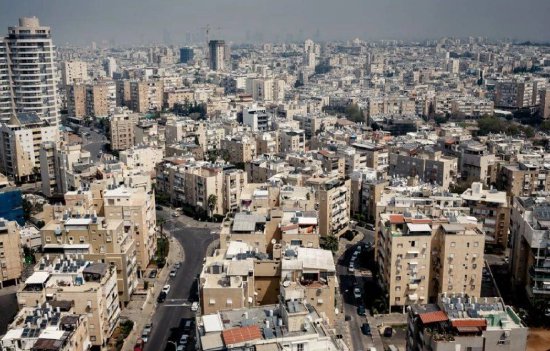 外盘头条:分析师再提"美股七巨头"霸市风险 胡塞武装击中一艘英国货轮