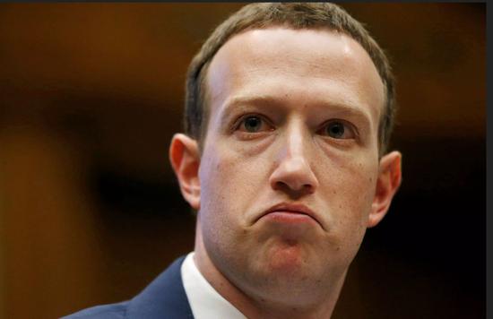 Facebook创始人扎克伯格，目前身价约648亿美元