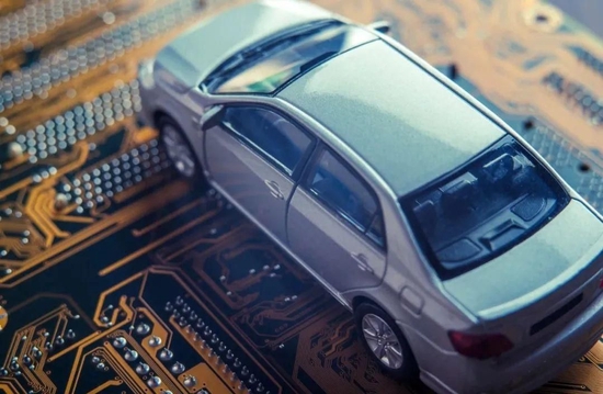 全球芯片短缺危机改变汽车行业：学会与芯片制造商共担成本和风险